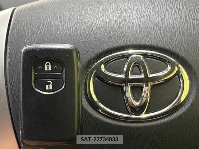 Toyota PRIUS 2012-08 252991-7
