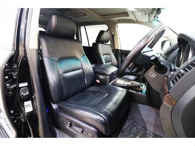 Toyota LAND CRUISER 2011-10 184296-6