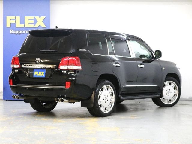 Toyota LAND CRUISER 2011-10 184296-2