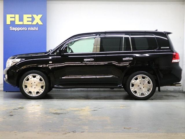 Toyota LAND CRUISER 2011-10 184296-4