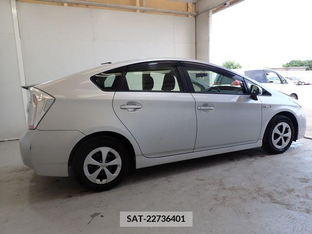 Toyota PRIUS 2014-05 322080-4