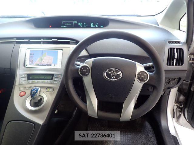 Toyota PRIUS 2014-05 322080-9