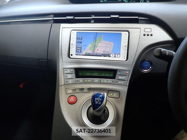 Toyota PRIUS 2014-05 322080-12