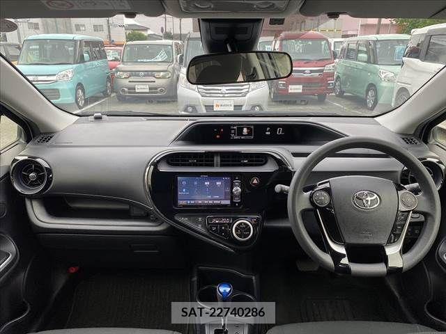 Toyota AQUA 2019-12 260482-1