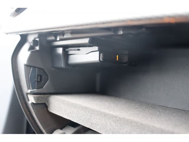 Mercedes Benz B-CLASS 2018-01 182132-11