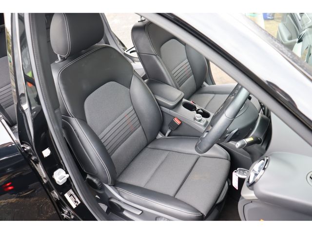 Mercedes Benz B-CLASS 2018-01 182132-2