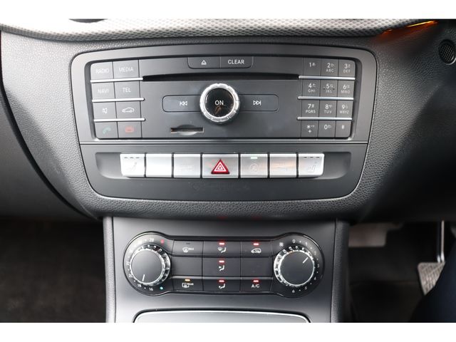 Mercedes Benz B-CLASS 2018-01 182132-12