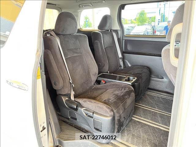 Toyota ALPHARD 2010-11 213181-8