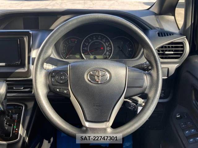 Toyota NOAH 2020-04 365111-11