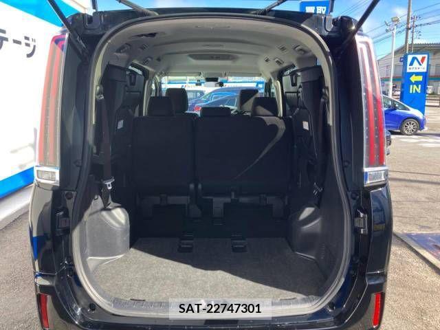 Toyota NOAH 2020-04 365111-10