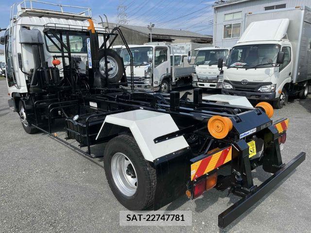 Isuzu FORWARD 2007-01 379511-3