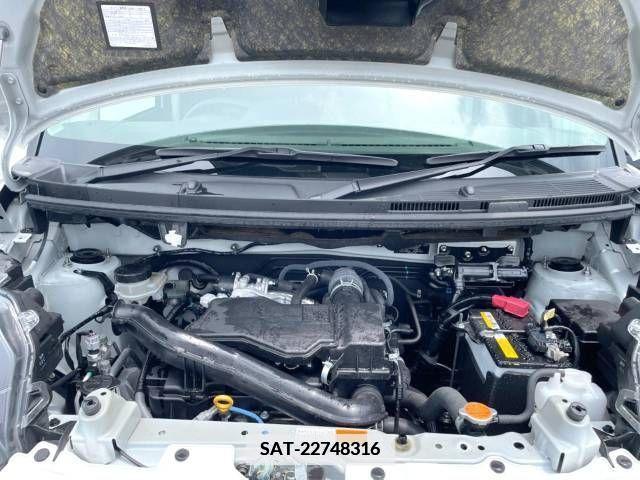 Toyota ROOMY 2021-12 352843-18