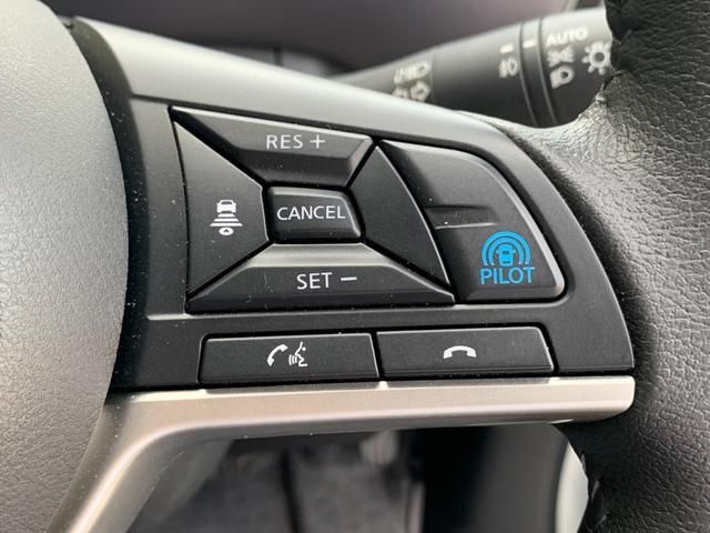 Nissan SERENA 2021-09 5586-7