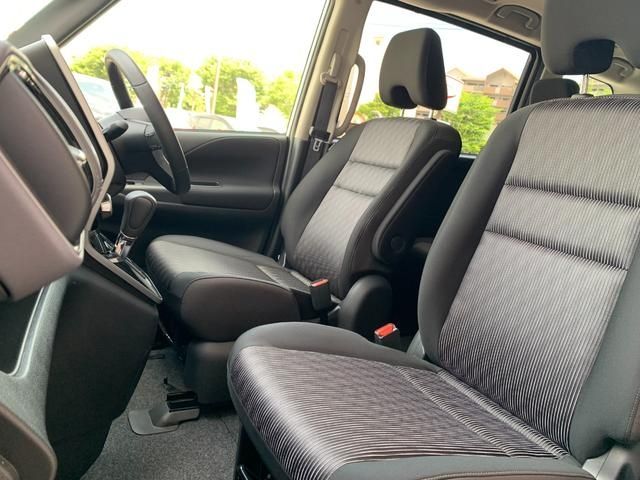 Nissan SERENA 2021-09 5586-12