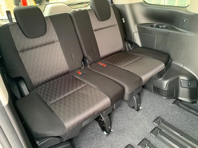 Nissan SERENA 2021-09 5586-15