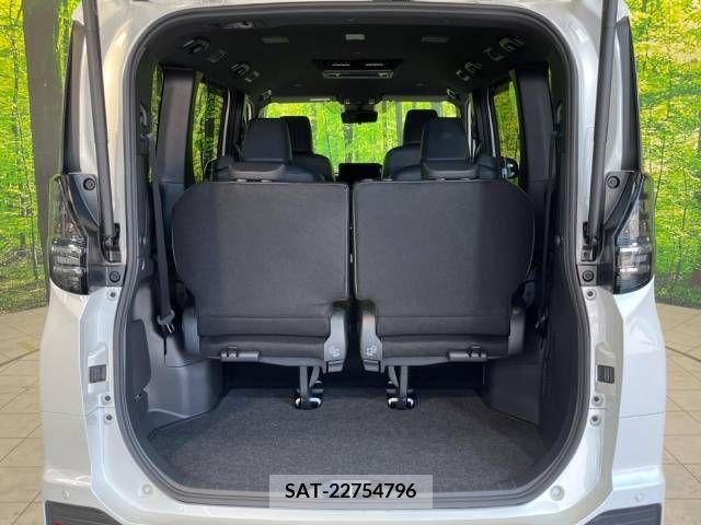 Toyota VOXY 2023-03 394941-11