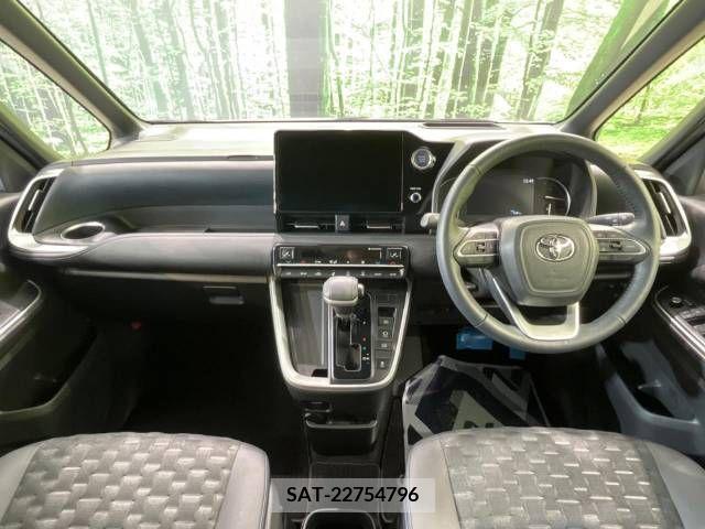 Toyota VOXY 2023-03 394941-1