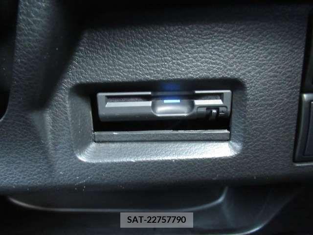 Suzuki SPACIA 2017-08 285804-15