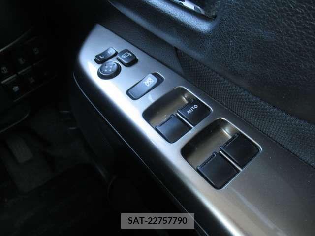 Suzuki SPACIA 2017-08 285804-17