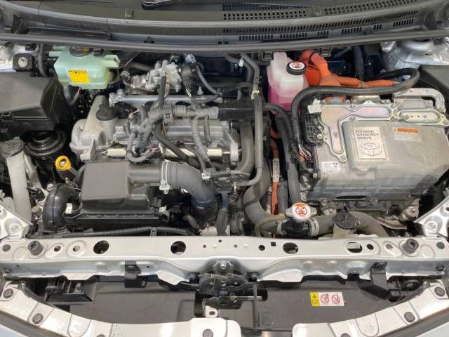 Toyota AQUA 2018-05 194347-18
