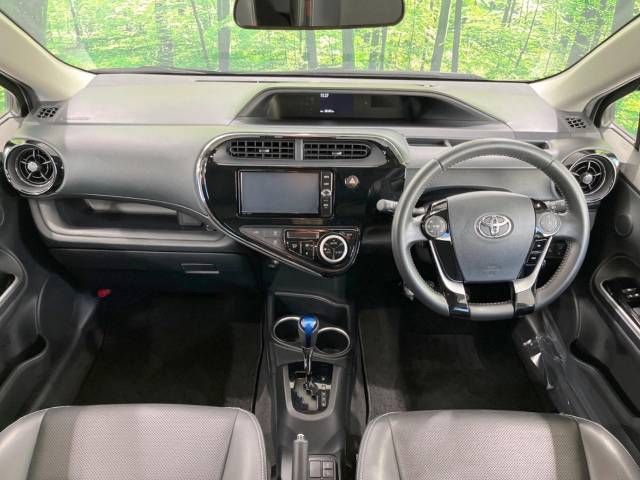 Toyota AQUA 2018-05 194347-1