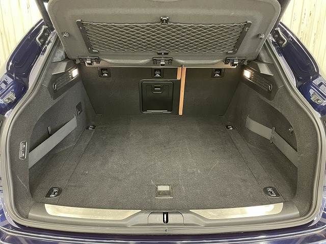 Maserati LEVANTE 2016-12 20546-7