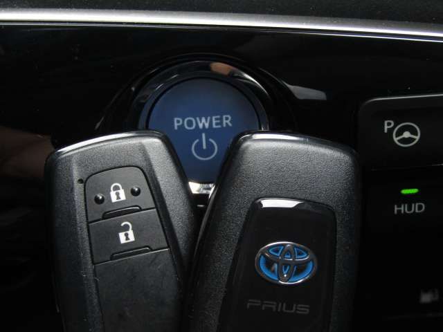 Toyota PRIUS 2016-01 10677-7