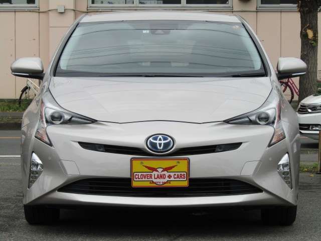 Toyota PRIUS 2016-01 10677-1