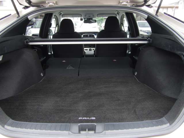 Toyota PRIUS 2016-01 10677-14