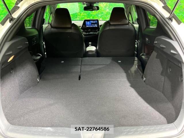 Toyota C-HR 2019-05 295006-10