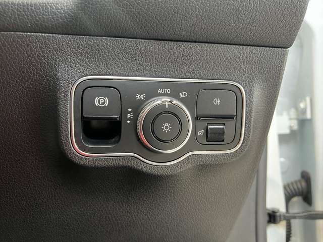 Mercedes Benz GLB-CLASS 2020-11 27429-17