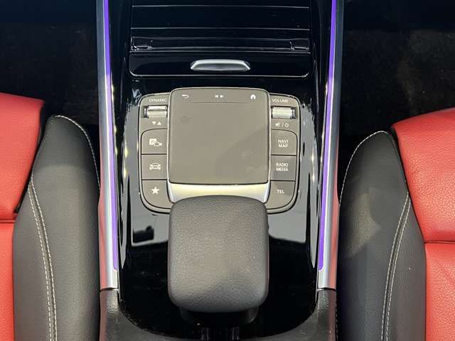 Mercedes Benz GLB-CLASS 2020-11 27429-15