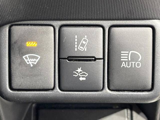 Toyota AQUA 2020-05 181542-5