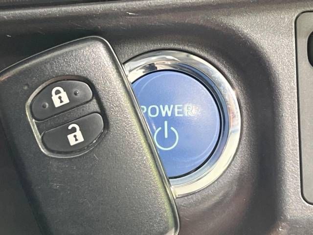 Toyota AQUA 2020-05 181542-7