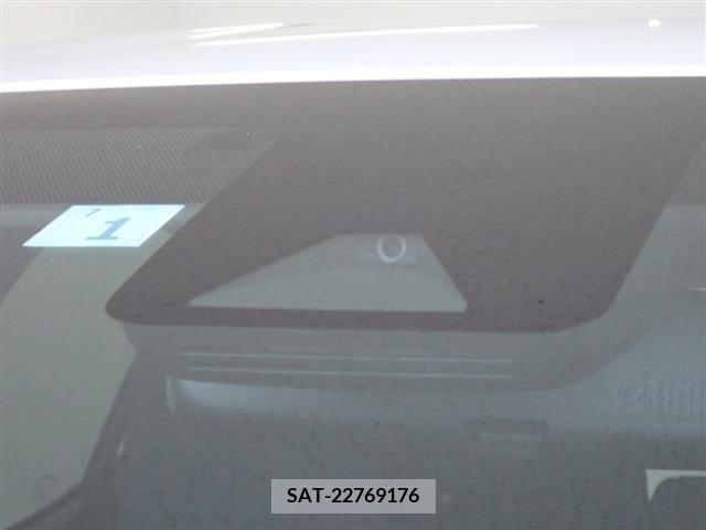 Toyota AQUA 2023-01 221689-7
