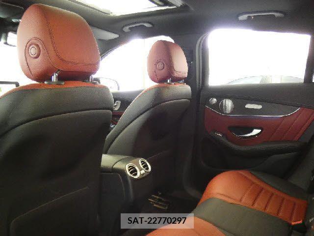Amg C-CLASS 2018-11 220781-26