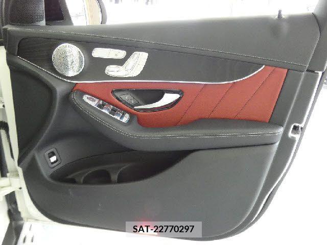 Amg C-CLASS 2018-11 220781-23