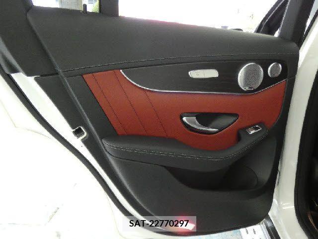 Amg C-CLASS 2018-11 220781-21