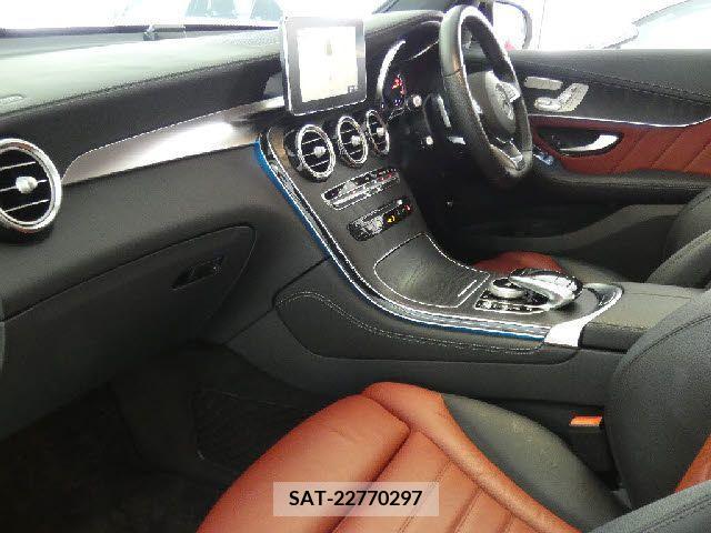 Amg C-CLASS 2018-11 220781-1