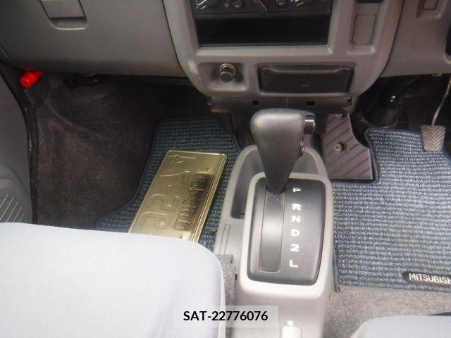 Mitsubishi MINICAB VAN 2011-12 316728-11