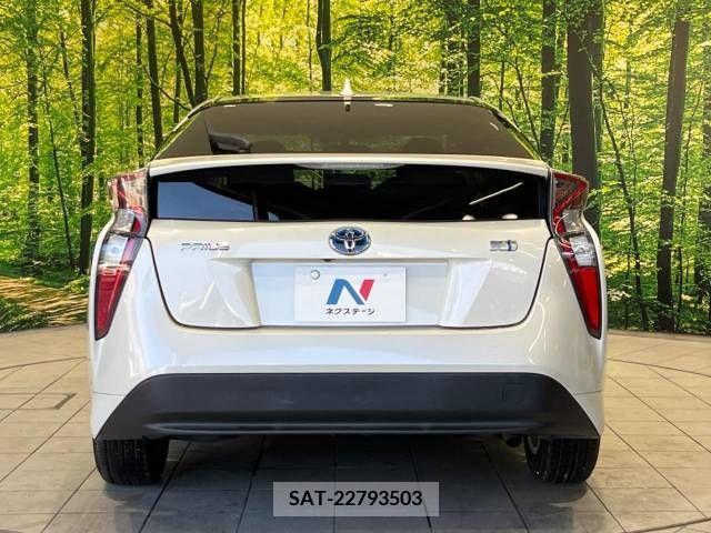 Toyota PRIUS 2016-09 366432-15