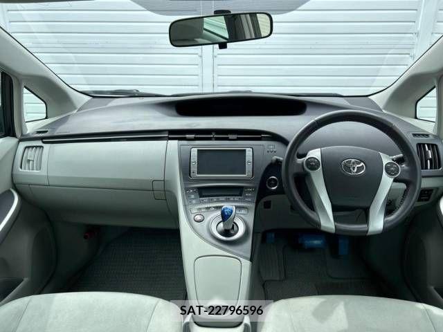 Toyota PRIUS 2009-12 323106-1