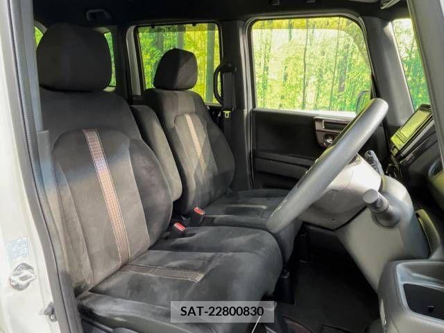 Honda N BOX CUSTOM 2018-11 306990-8