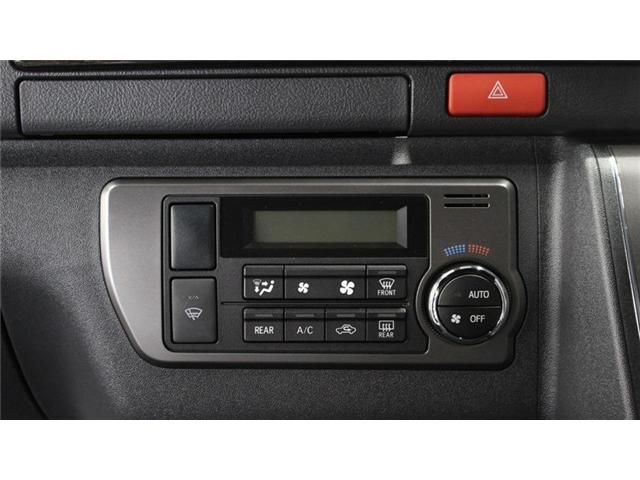 Toyota HIACE VAN 2023-10 185686-3