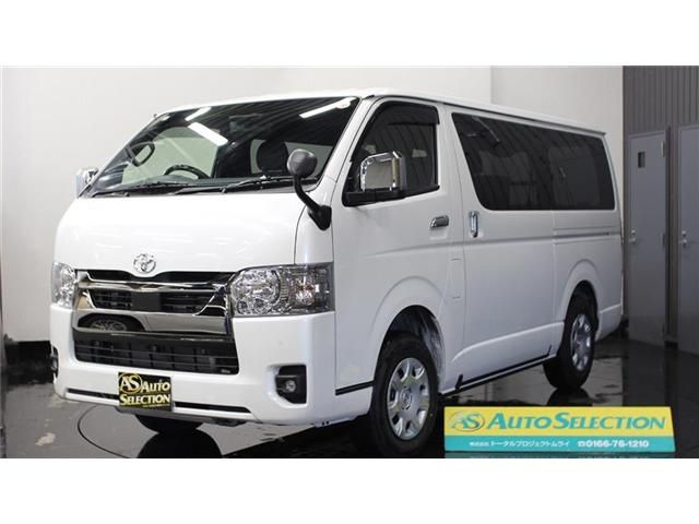 Toyota HIACE VAN 2023-10 185686-0
