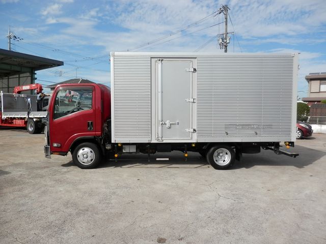 Nissan ATLAS 2012-11 20752-5