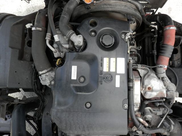 Nissan ATLAS 2012-11 20752-9