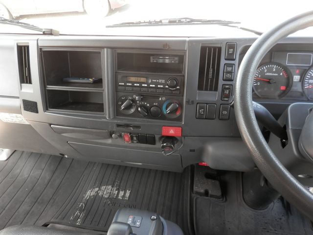 Nissan ATLAS 2012-11 20752-20