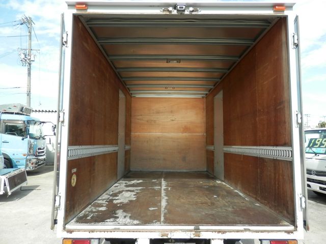 Nissan ATLAS 2012-11 20752-10