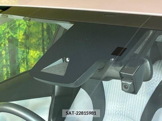 Toyota PRIUS 2016-11 330664-2
